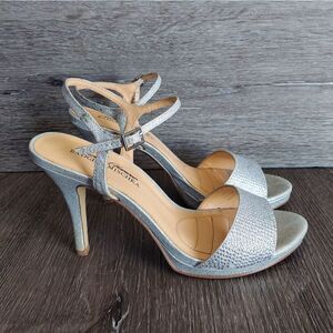Badgley Mischka Silver Heels with Open Toe and Slim Ankle Strap